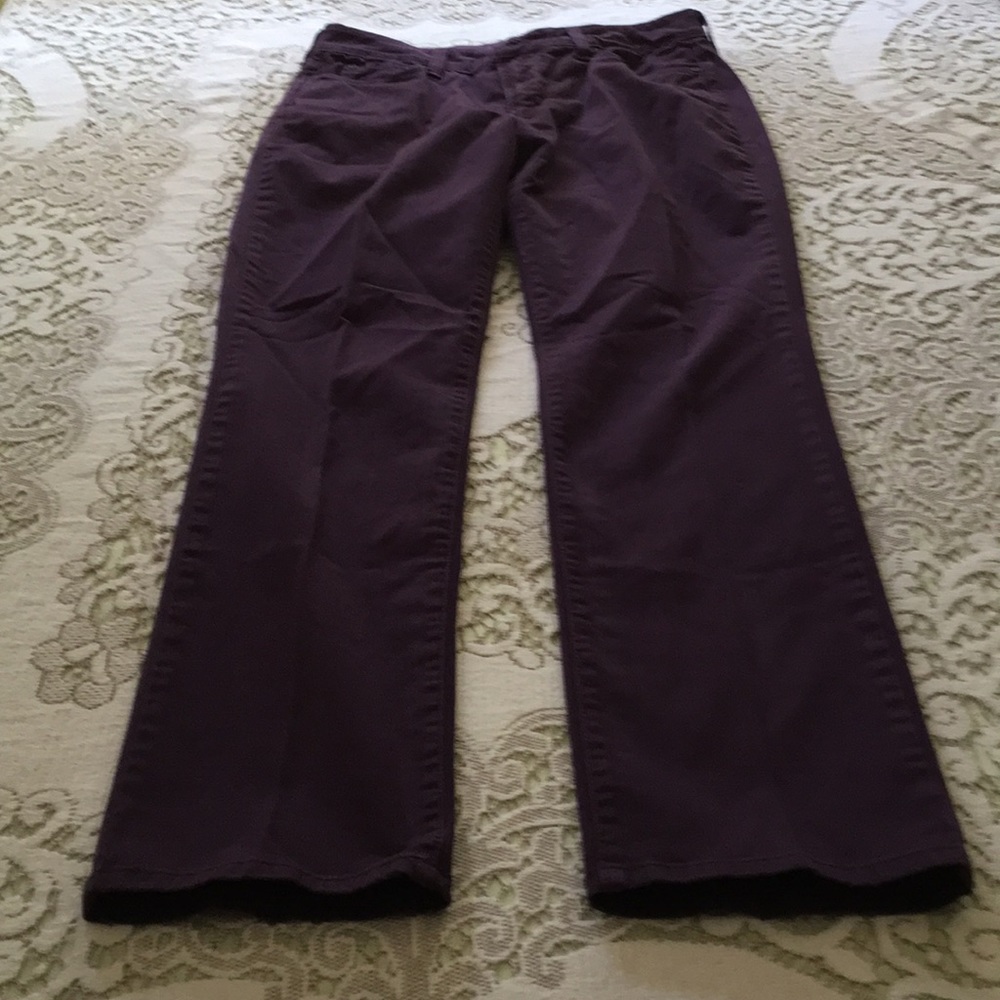 Jeans - Picture 2 of 3